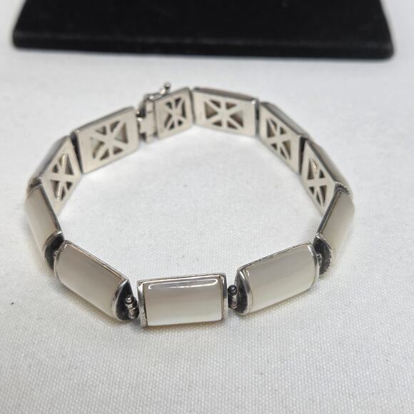 Vintage 925 Sterling Silver Signed GV Mother of Pearl Link Bracelet - Picture 1 of 7